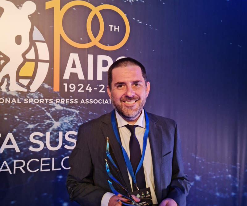 Cristián Arcos, ganador del AIPS Sport Media Award 2024 por su podcast